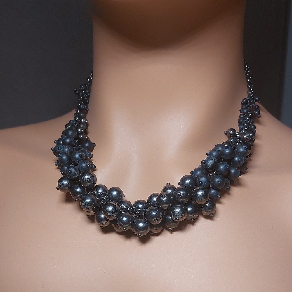 🌸5/$25 Lia Sophia Chic Black Bead Necklace Matte Shiny Mix